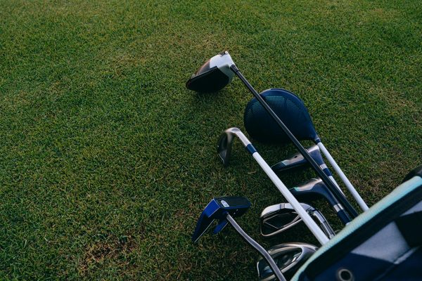 Guide pratique pour choisir votre équipement de golf idéal