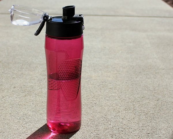 Découvrez la gourde 2l : pratique et éco-responsable !